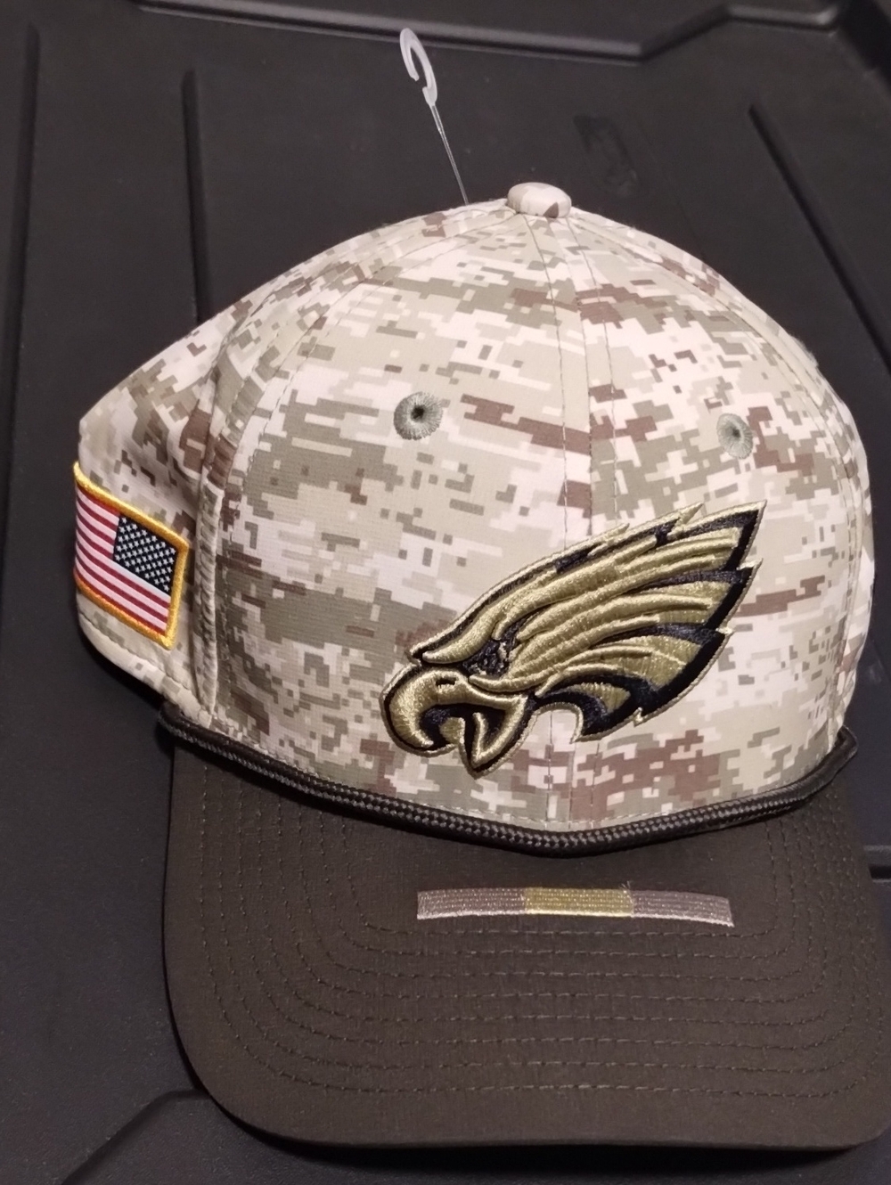 Philadelphia Eagles Salute To Service Camo Fitted NFL Cap